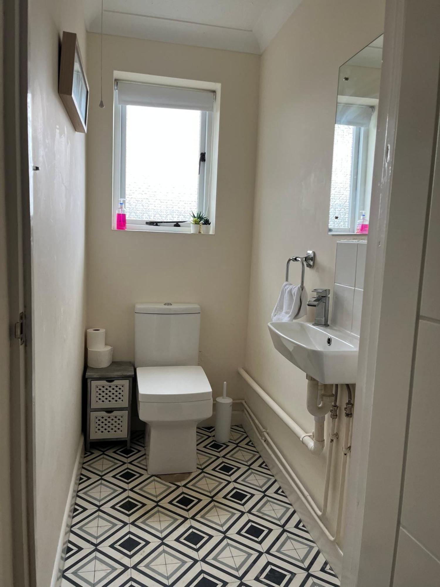 The Firs - Apartment Next To Beach & Forest - Pets Are Free Barton on Sea Exteriér fotografie